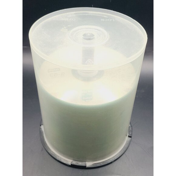 Staples CD-R Recordable Discs 700 MB 80 Min 52x Speed Spindle Pack (79 Discs) - Picture 2 of 8